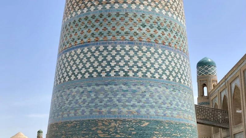 Kalta Minor (Unfinished Minaret)